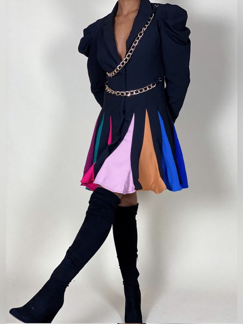 L'ATISTE by Amy Black Coat Dress Rainbow Pleated Skirt Gold Chains Size S - Picture 5 of 16